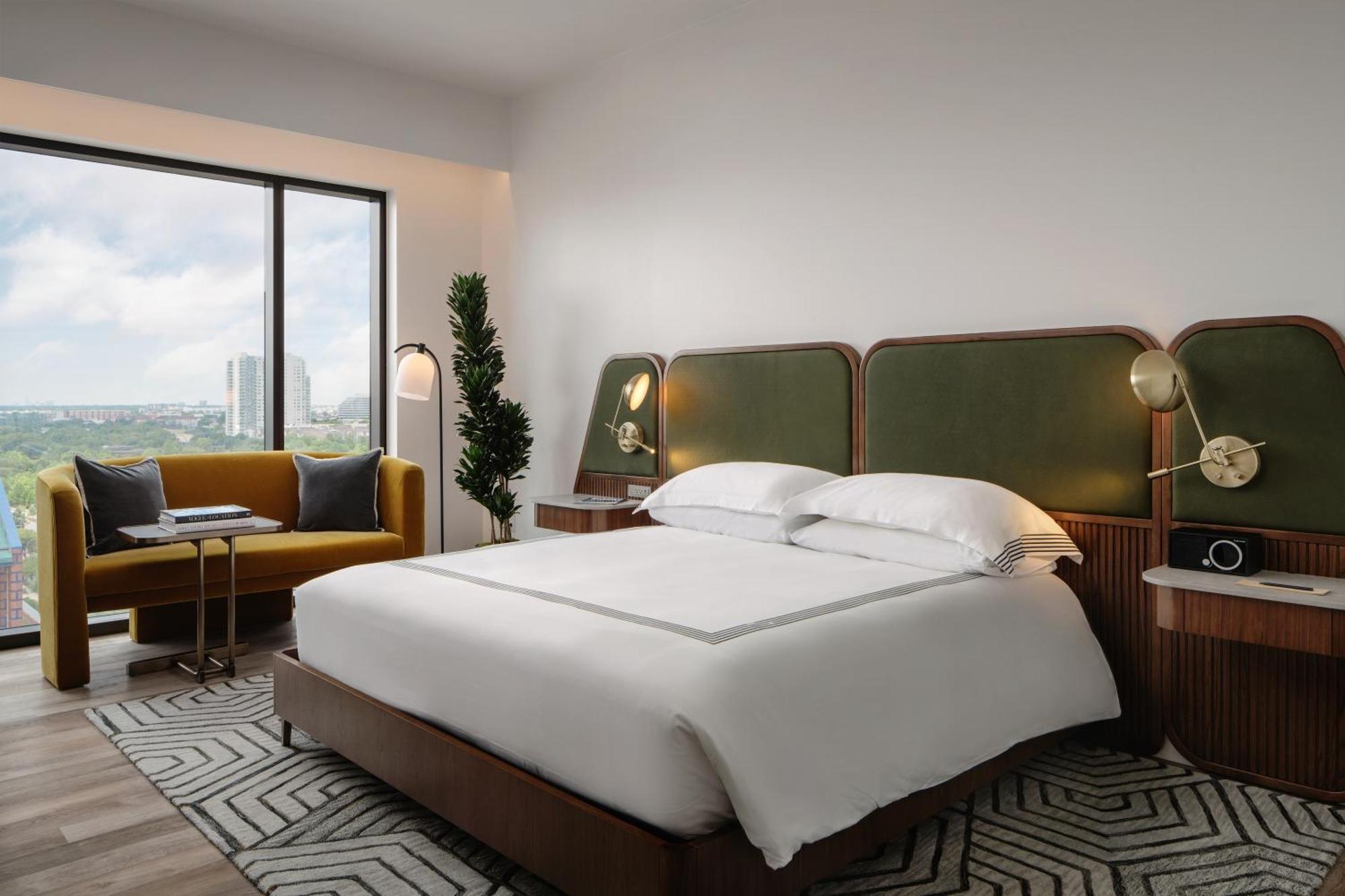 Thompson Houston, By Hyatt Hotel Екстериор снимка